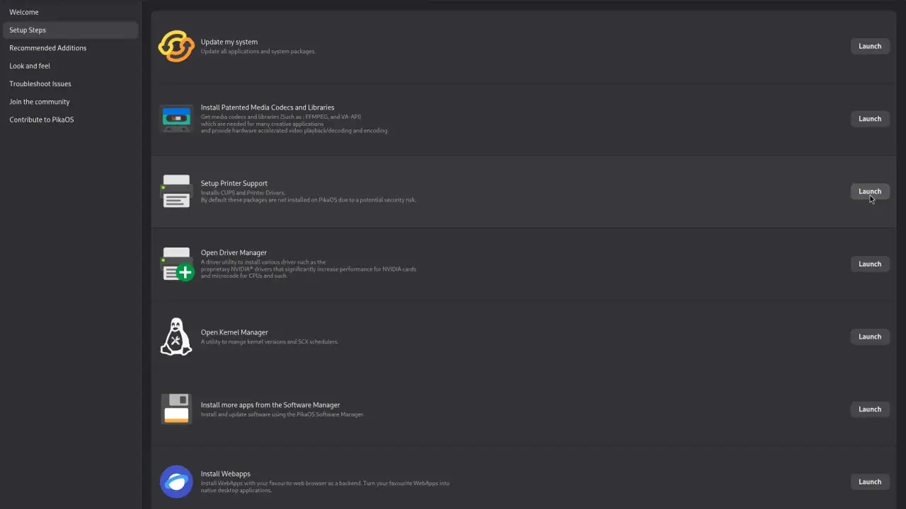Schermata di PikaOS con opzioni di configurazione, inclusa l'installazione di driver per stampanti, un software gestione stampa free.