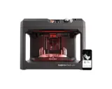 Stampante 3D MakerBot Replicator+ con smartphone che mostra il processo di stampa. Le tecnologie stampa 3d rendono possibile la creazione di oggetti complessi.