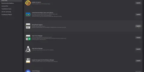 Schermata di PikaOS con opzioni di configurazione, inclusa l'installazione di driver per stampanti, un software gestione stampa free.