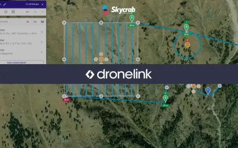 Schermata di una dji fly map con un percorso pianificato per un drone, con waypoint e altitudini.