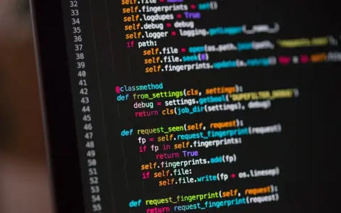 Codice sorgente in un linguaggio di programmazione, con righe numerate e sintassi colorata.