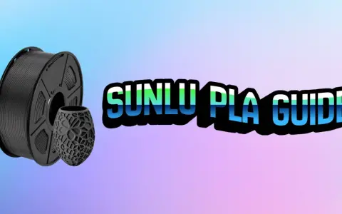 Bobina di filamento nero e un oggetto stampato in 3D, con testo "SUNLU PLA GUIDE". Ottieni i migliori **Sunlu PLA settings** per le tue stampe.