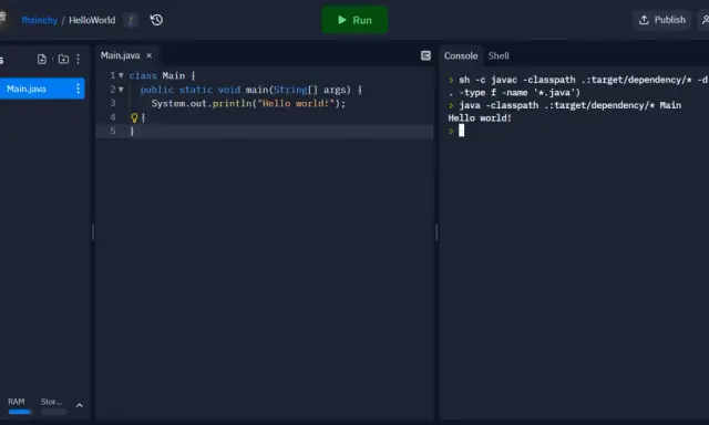 Un esempio di java tutorial italiano: codice "Hello World!" in un editor, con output nella console.