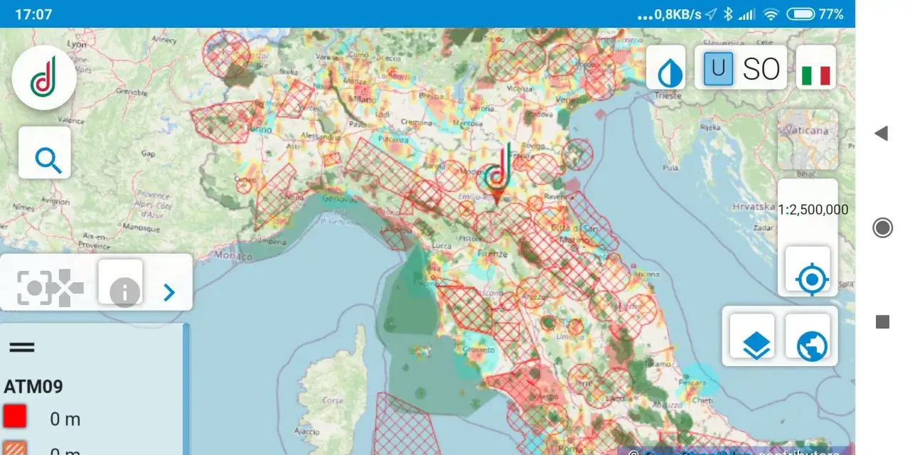 Mappa interattiva con aree delimitate per il regolamento droni 2024. Mostra zone in Italia e paesi vicini.